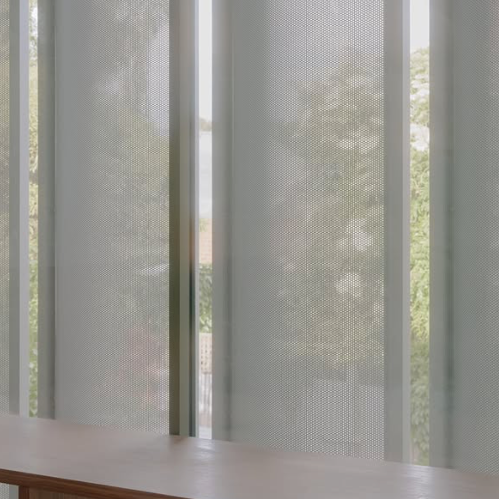 IVAN Curved Screen